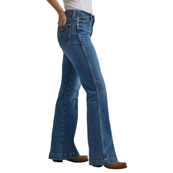 Wrangler new with tag jeans flared - Picture 1 of 9